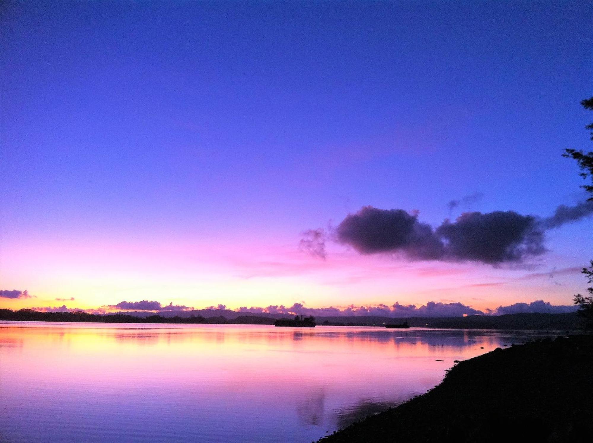 Nel Beach Nago Luaran gambar